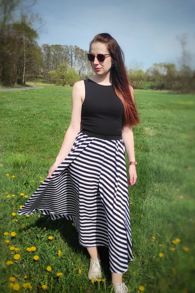 Sukně pavučinka - ČERNOBÍLÉ PROUŽKY