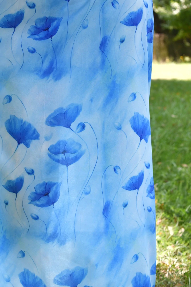 Šaty FLOWING CHARM - BLUE MEADOW SYMPHONY