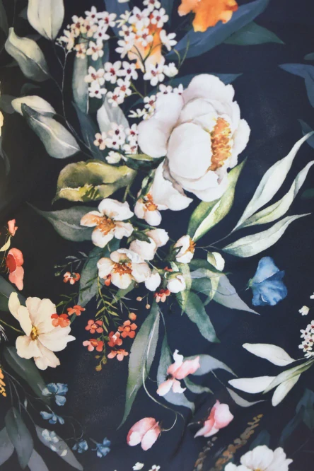 Šaty FLOWING CHARM - HONEY & WILDFLOWERS