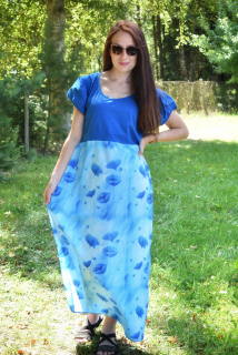 Šaty FLOWING CHARM - BLUE MEADOW SYMPHONY
