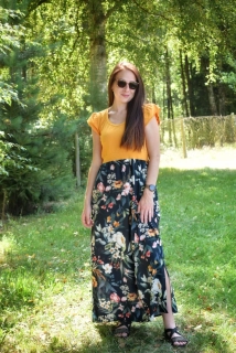 Šaty FLOWING CHARM - HONEY & WILDFLOWERS